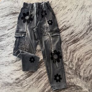 Oli & Hali Black and Gray Floral Women Jeans